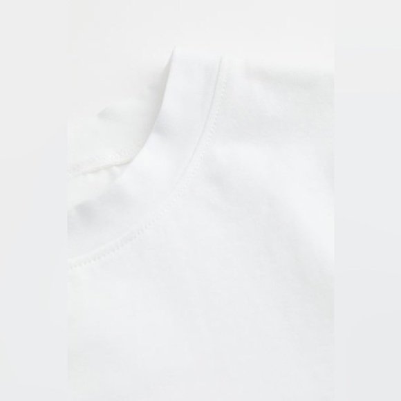 White Crop Top - Picture 2 of 3